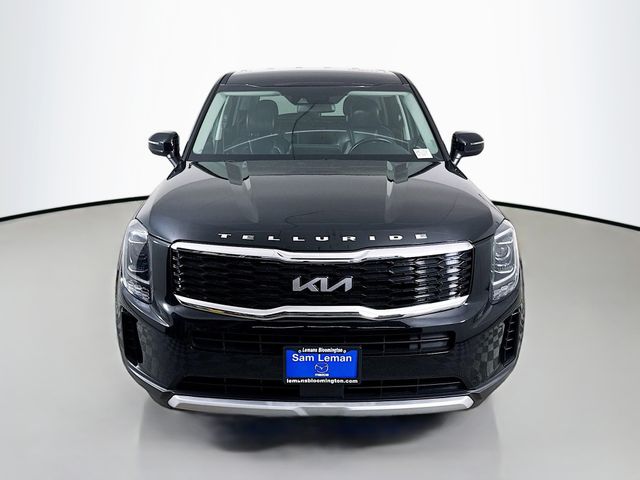 2022 Kia Telluride LX photo 2