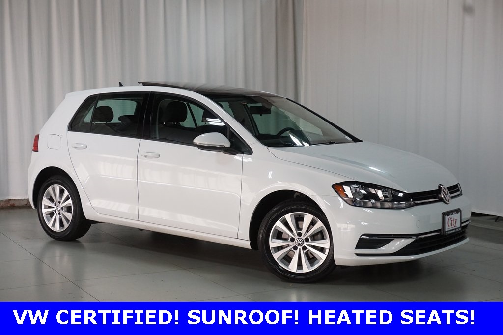 2020 Volkswagen Golf TSI photo 5