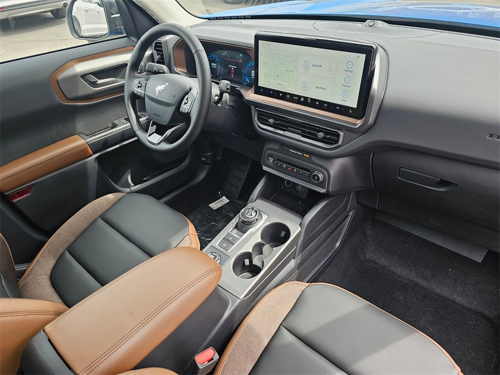 2025 Ford Bronco Sport Outer Banks photo 11