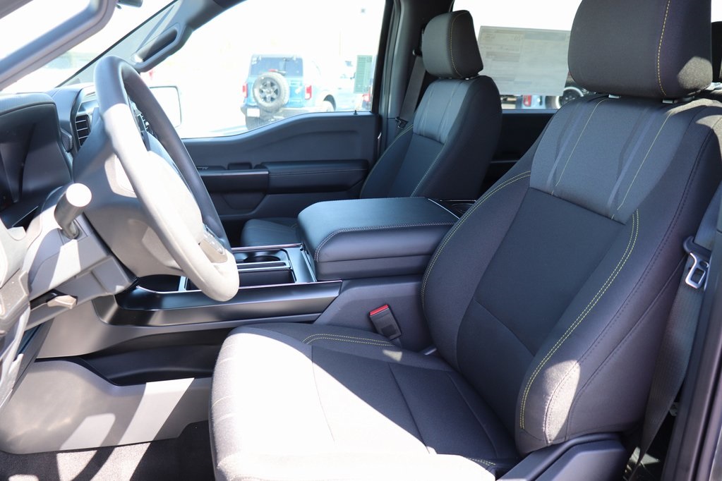 2025 Ford F-150 STX photo 2