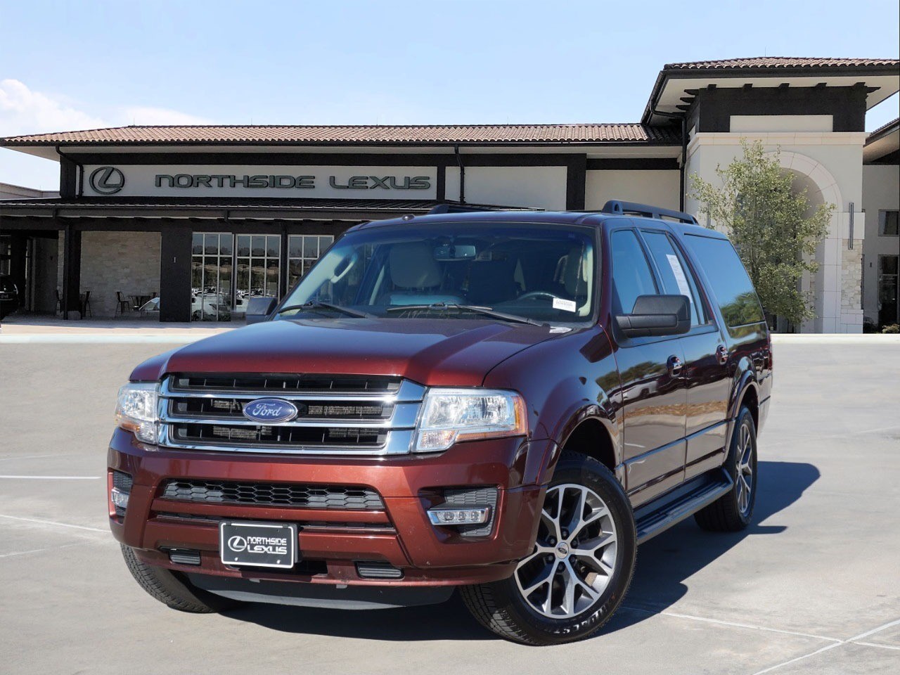2015 Ford Expedition XLT's photo