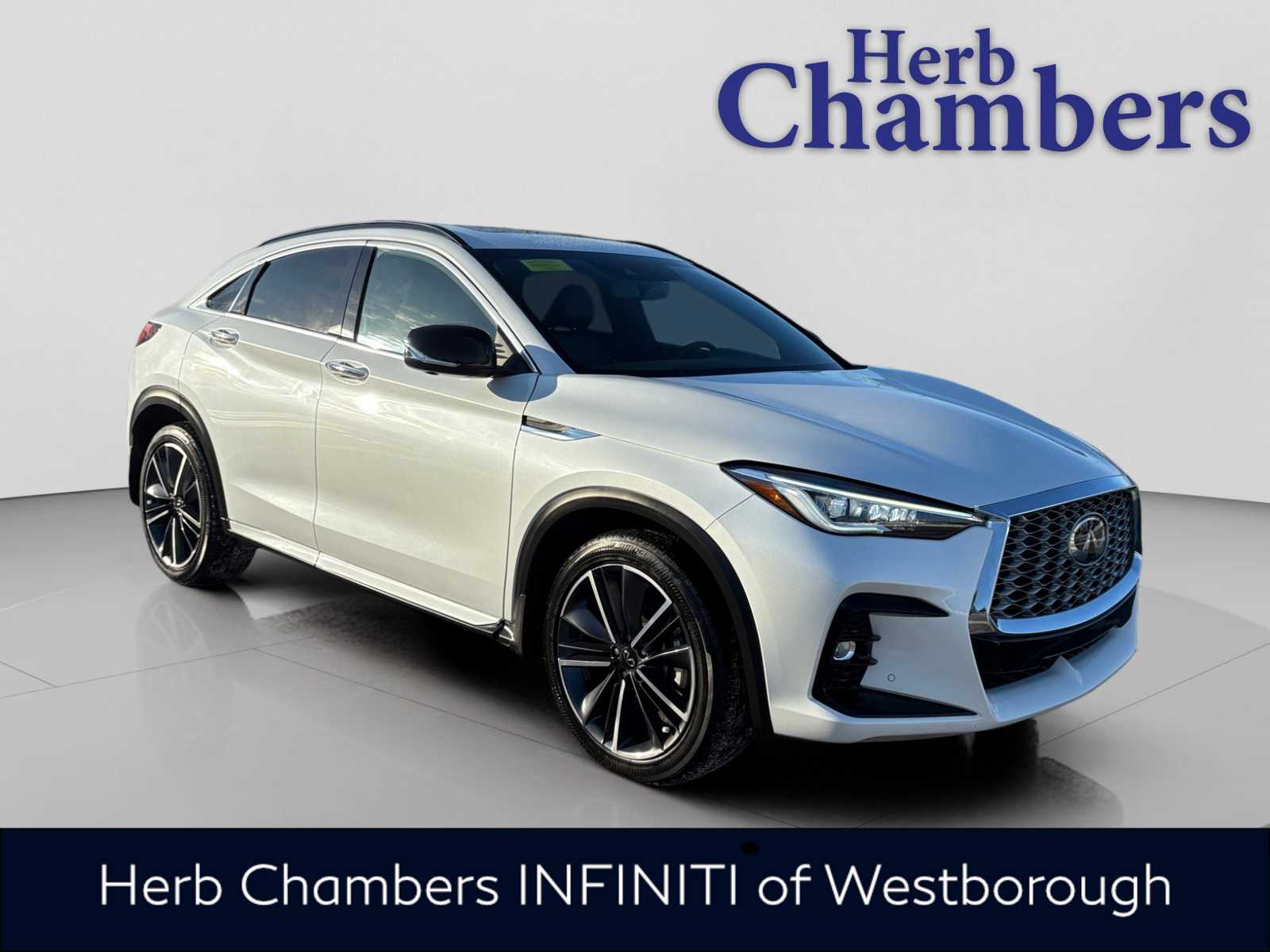 2023 INFINITI QX55 Essential's photo
