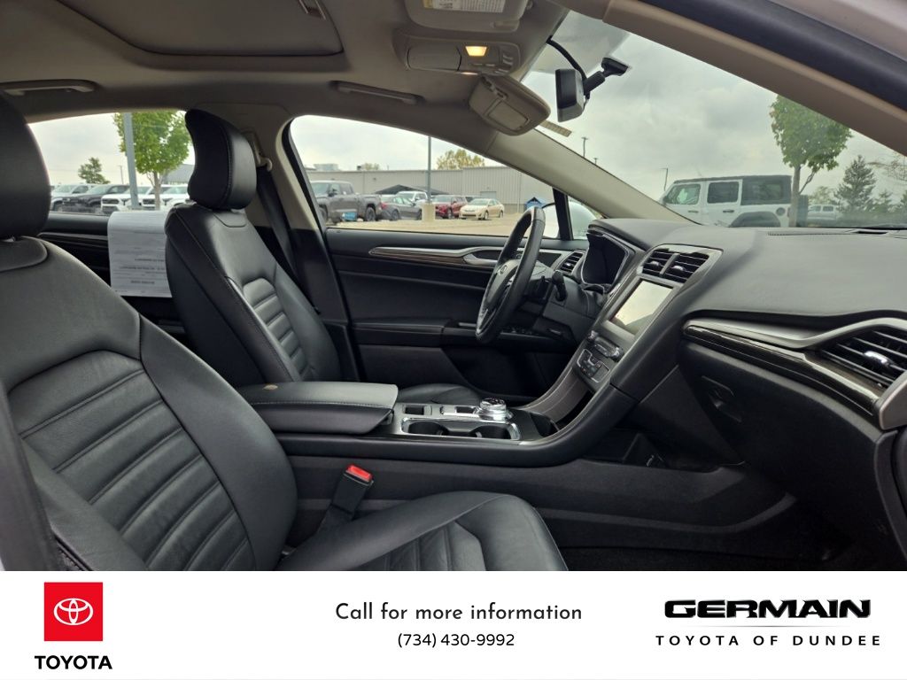 2018 Ford Fusion SE photo 19