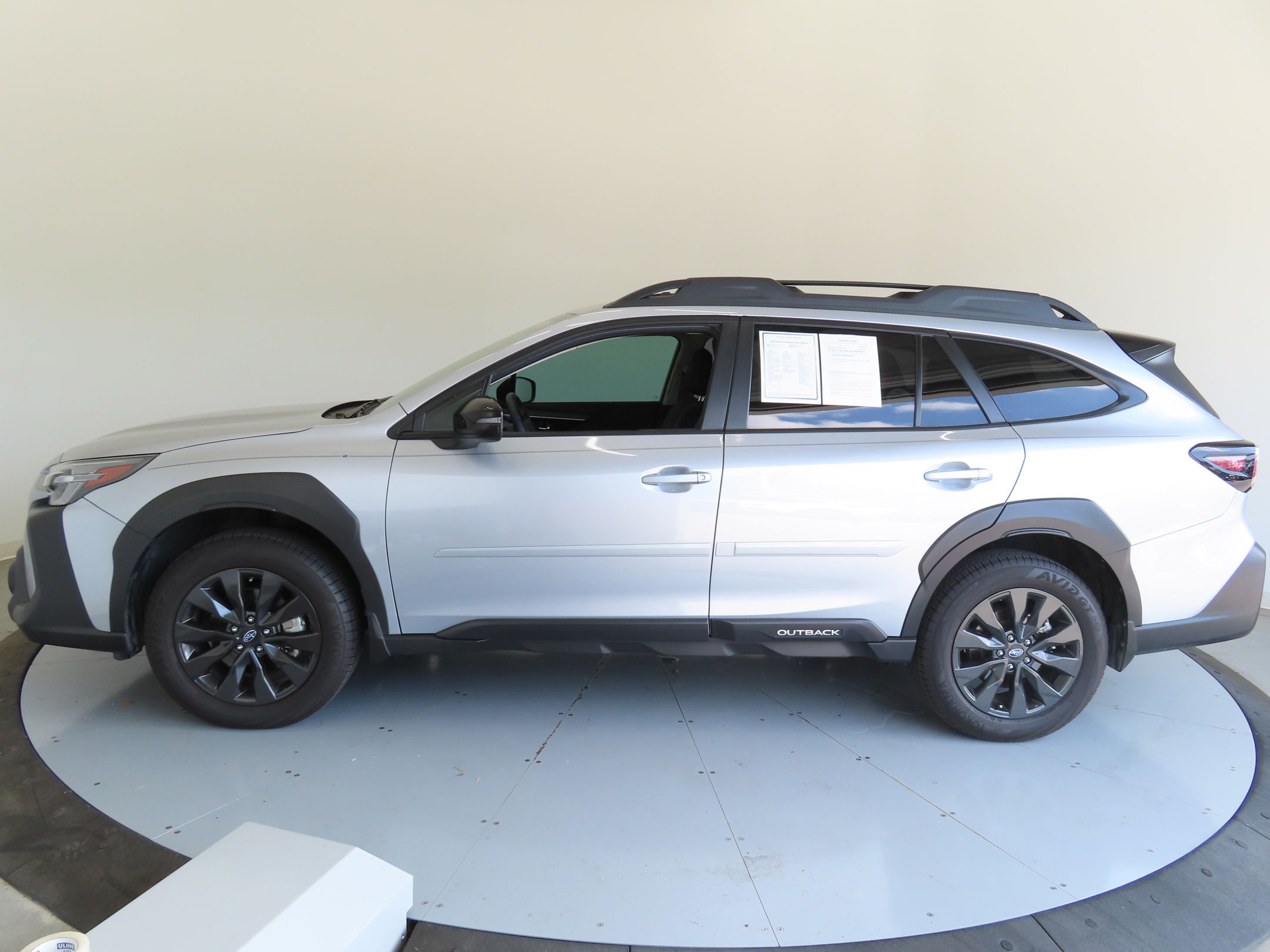 2025 Subaru Outback Onyx Edition photo 5