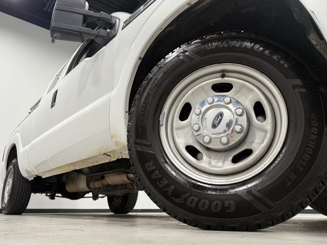 2012 Ford F-250 photo 2