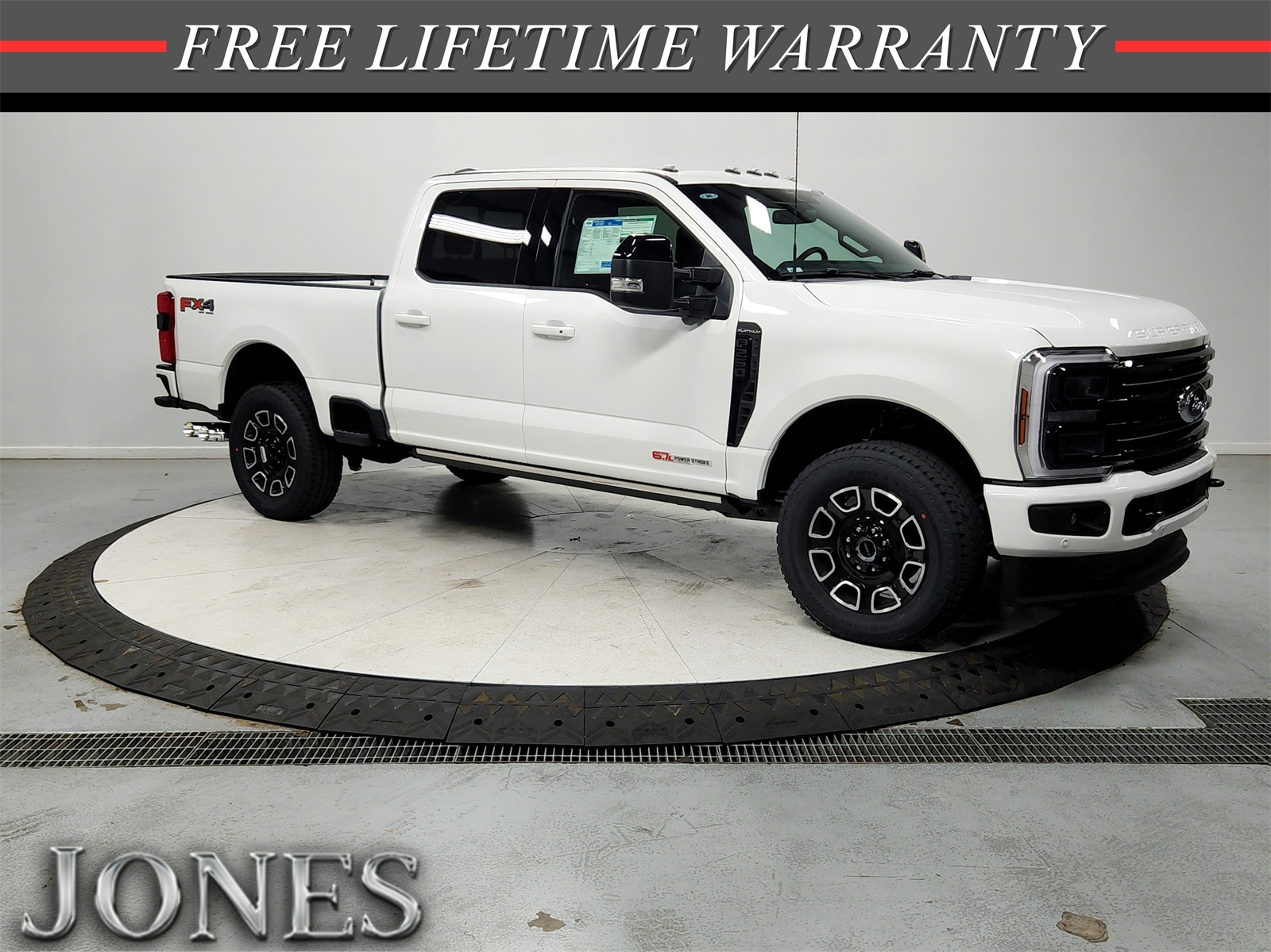 2026 Ford F-250 Super Duty Platinum's photo