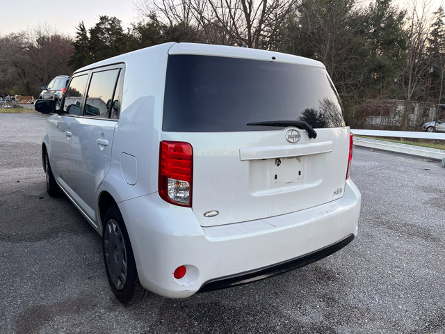 2014 Scion xB photo 3