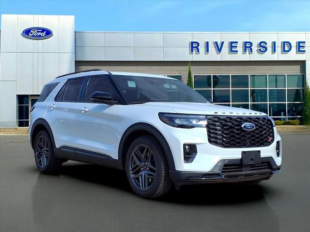 2025 Ford Explorer ST's photo
