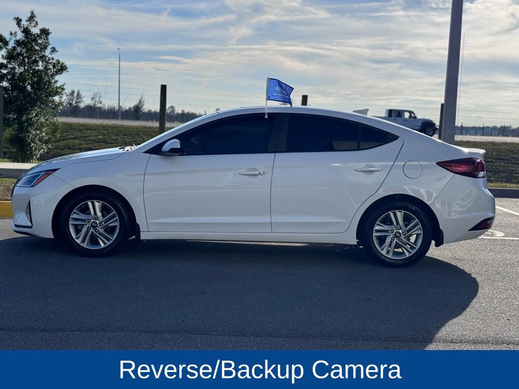 2020 Hyundai Elantra Value Edition photo 3
