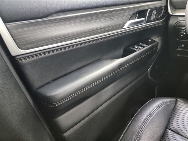 2024 Jeep Wagoneer Series III photo 33