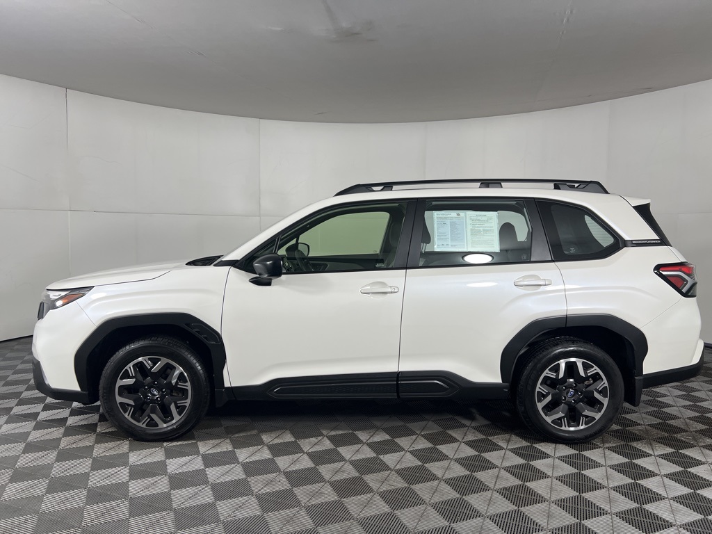 2025 Subaru Forester Base photo 12