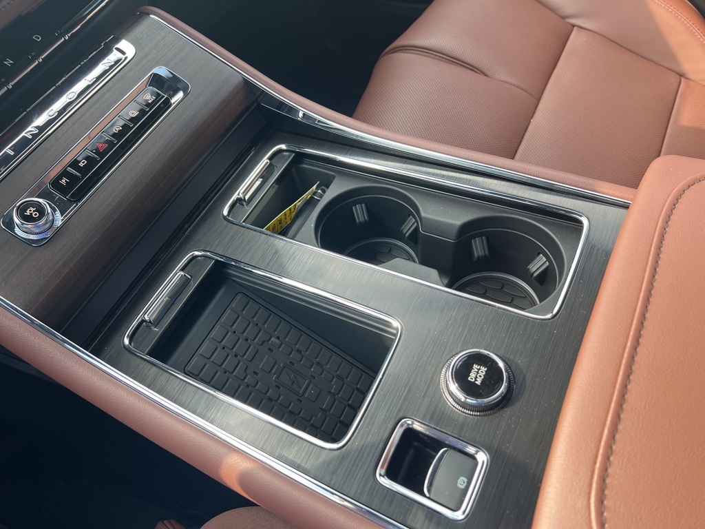 2025 Lincoln Aviator Reserve photo 32