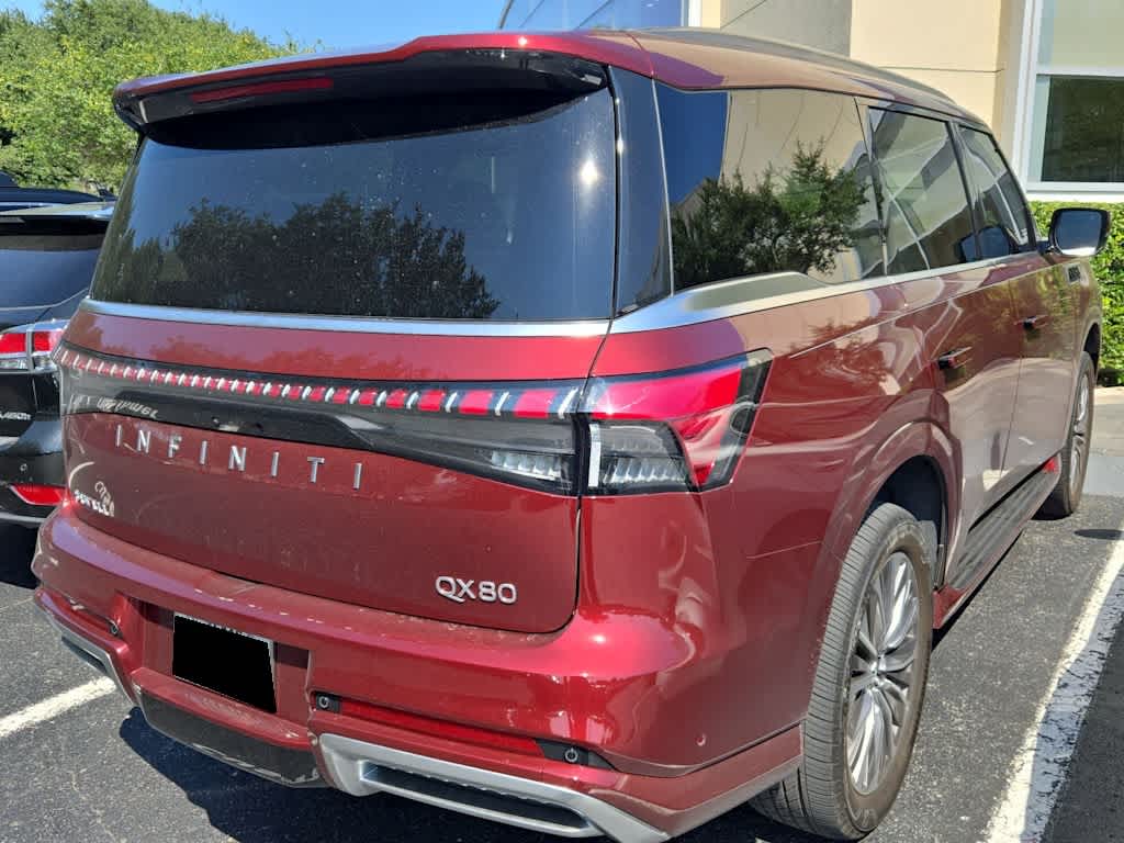 2025 Infiniti QX80 Luxe photo 4