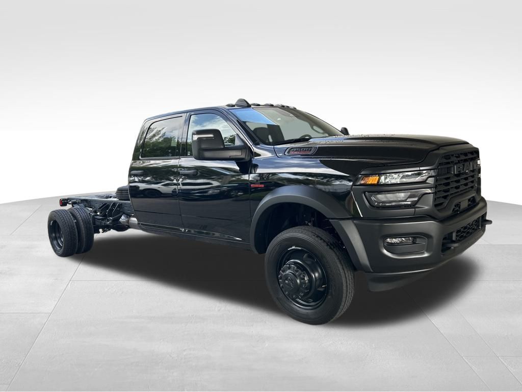 2025 Ram 4500 Tradesman photo 2