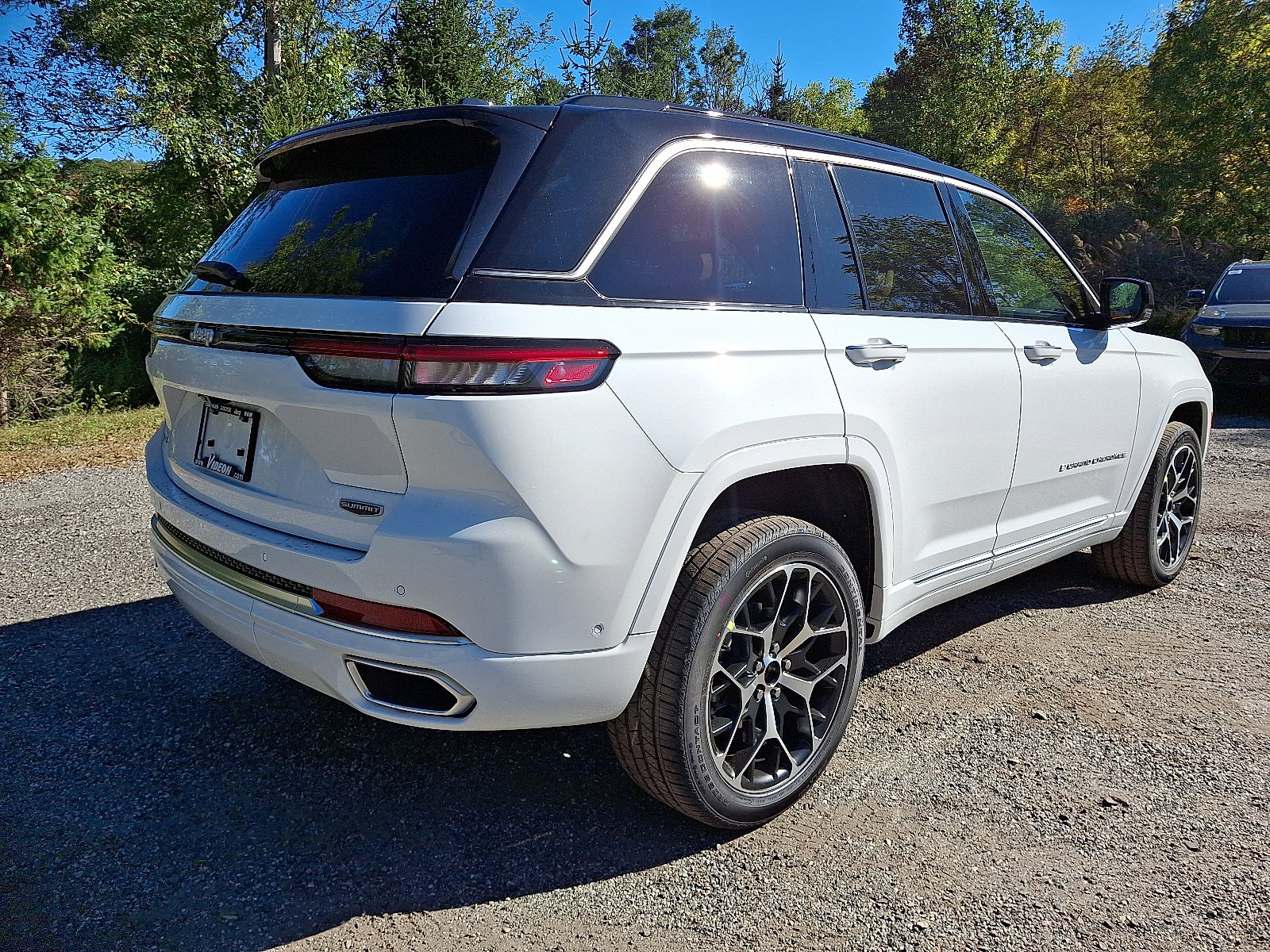 2025 Jeep Grand Cherokee Summit Reserve photo 4