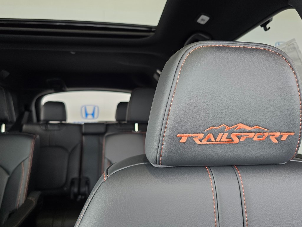 2025 Honda Pilot TrailSport photo 22