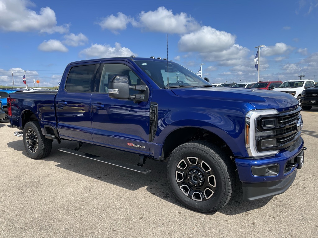 2026 Ford F-250 Platinum photo 2