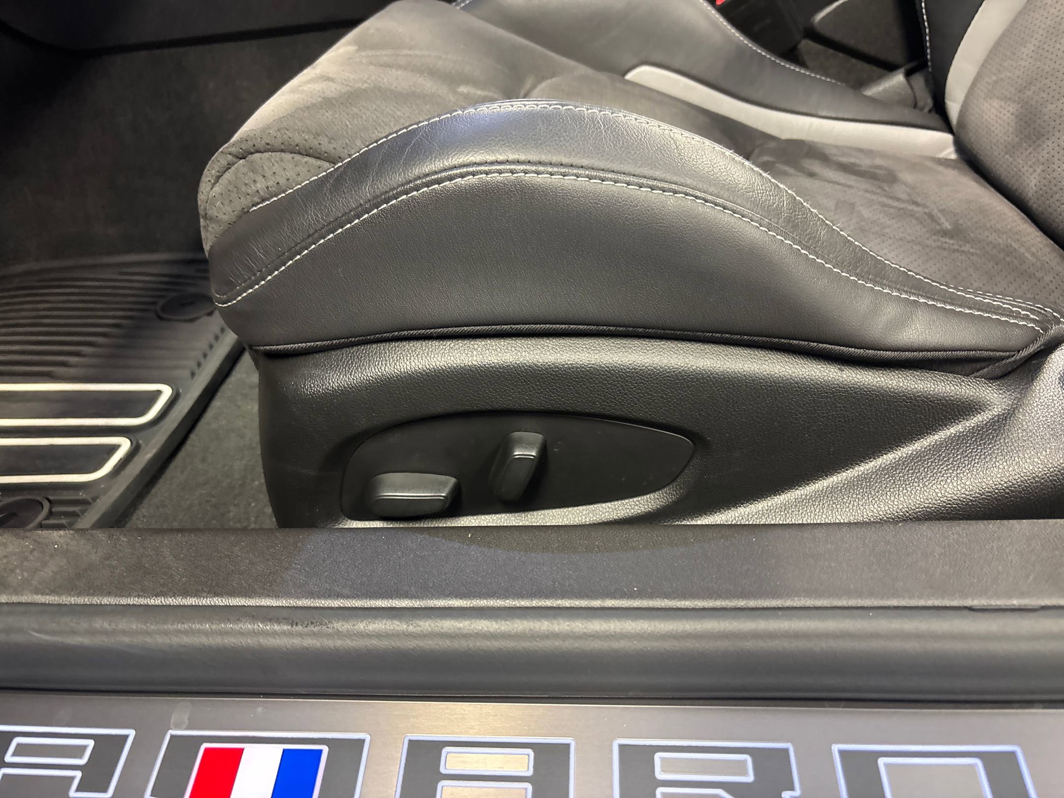 2022 Chevrolet Camaro LT1 photo 15