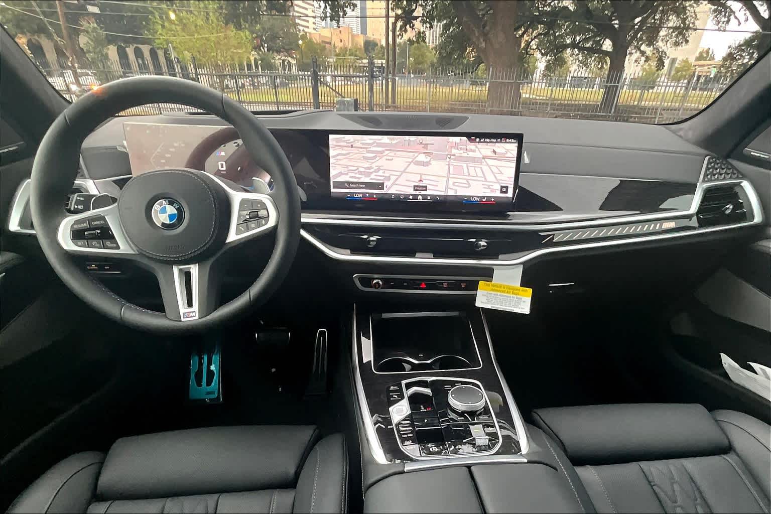 2025 Bmw X7 M60i photo 2