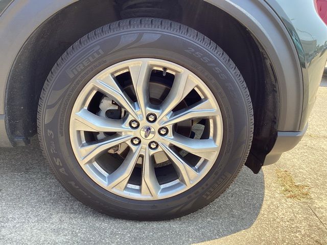 2022 Ford Explorer Limited photo 9