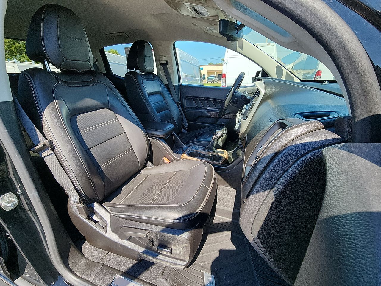 2022 Gmc Canyon Denali photo 23