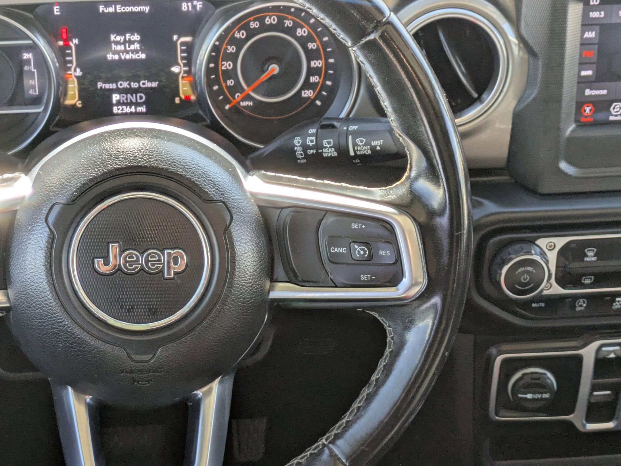 2019 Jeep Wrangler Unlimited Sahara photo 22