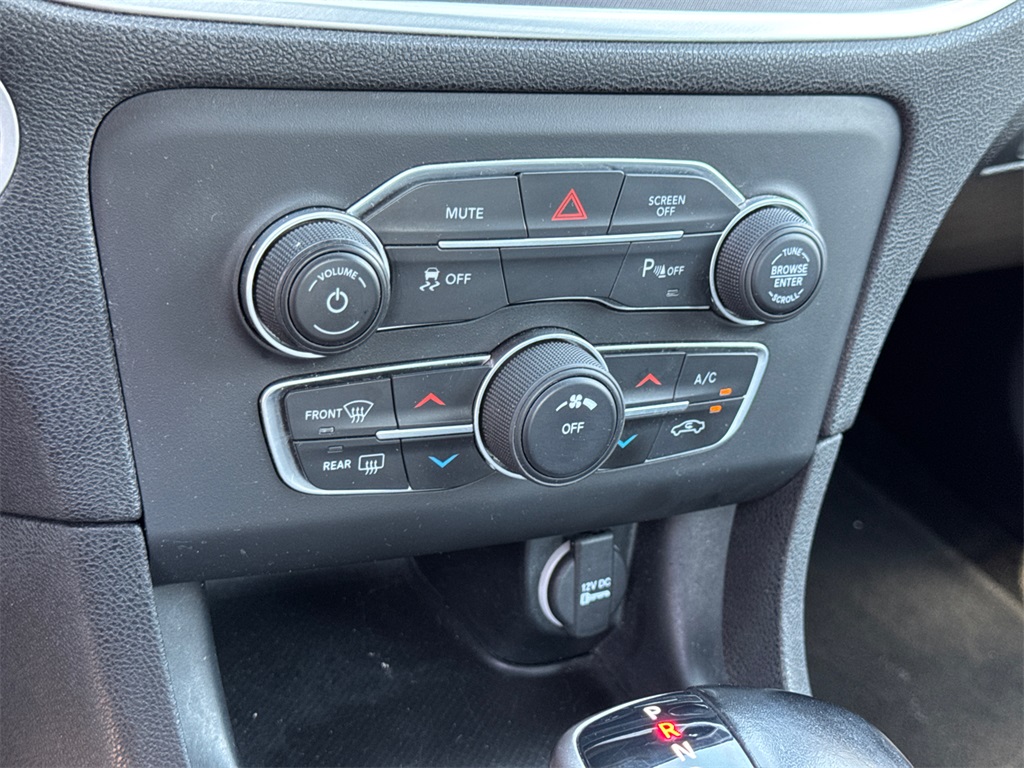 2021 Dodge Charger SXT photo 27