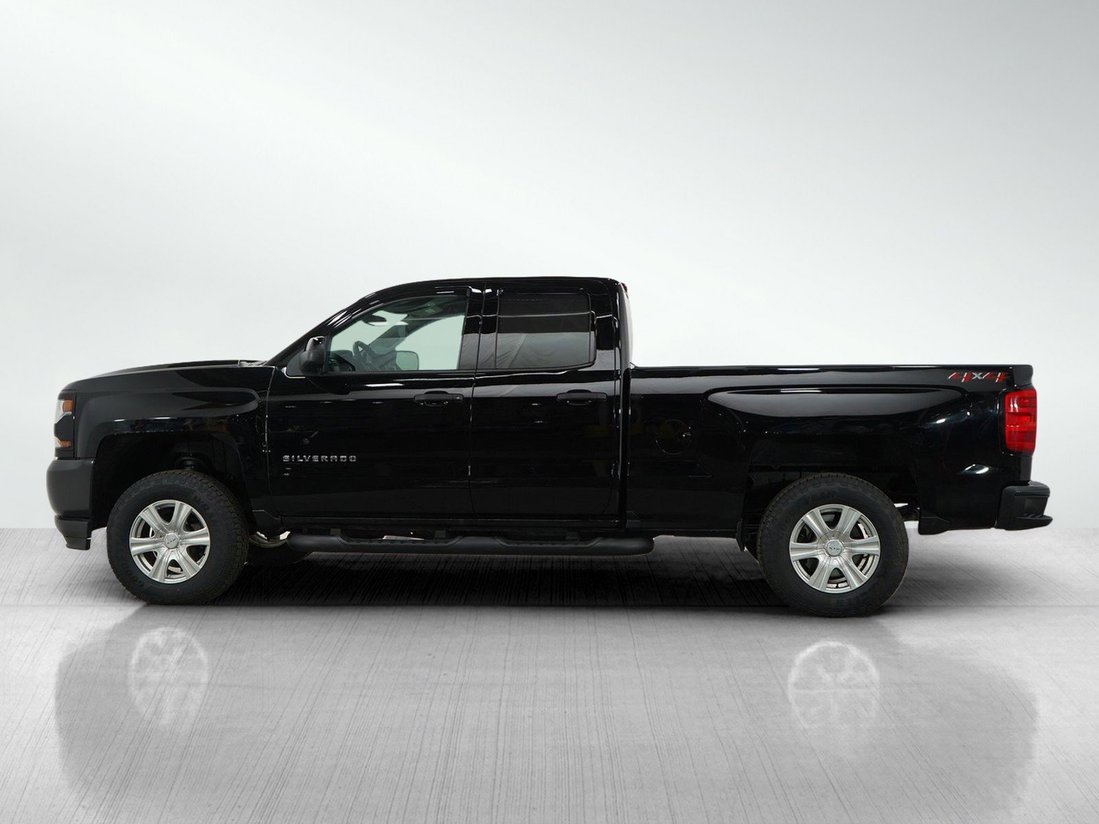 Used 2018 Chevrolet Silverado 1500 Work Truck with VIN 1GCVKNECXJZ258345 for sale in White Bear Lake, Minnesota
