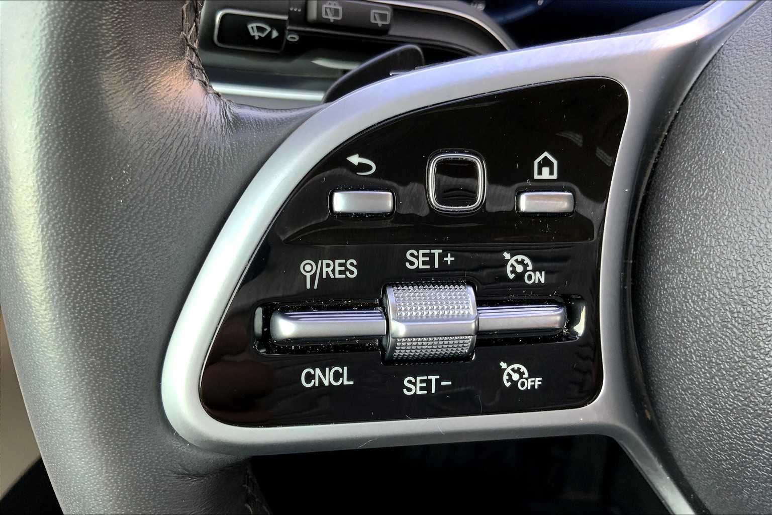 2020 Mercedes Benz GLE 350 4MATIC photo 21