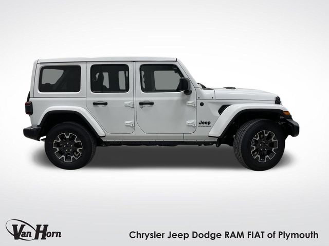 2025 Jeep Wrangler Sahara photo 2