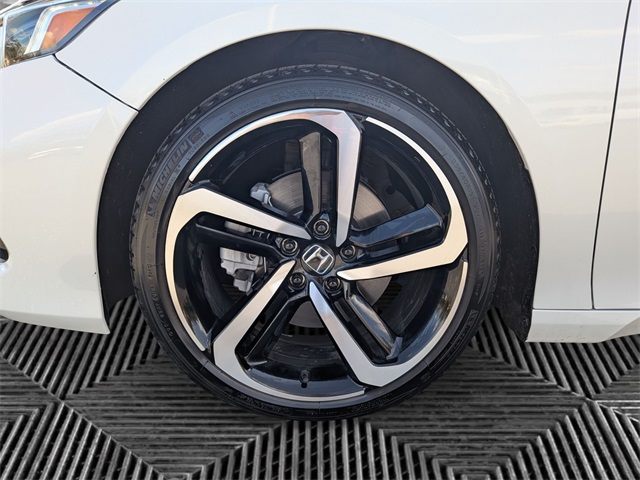 2022 Honda Accord Hybrid Sport photo 9