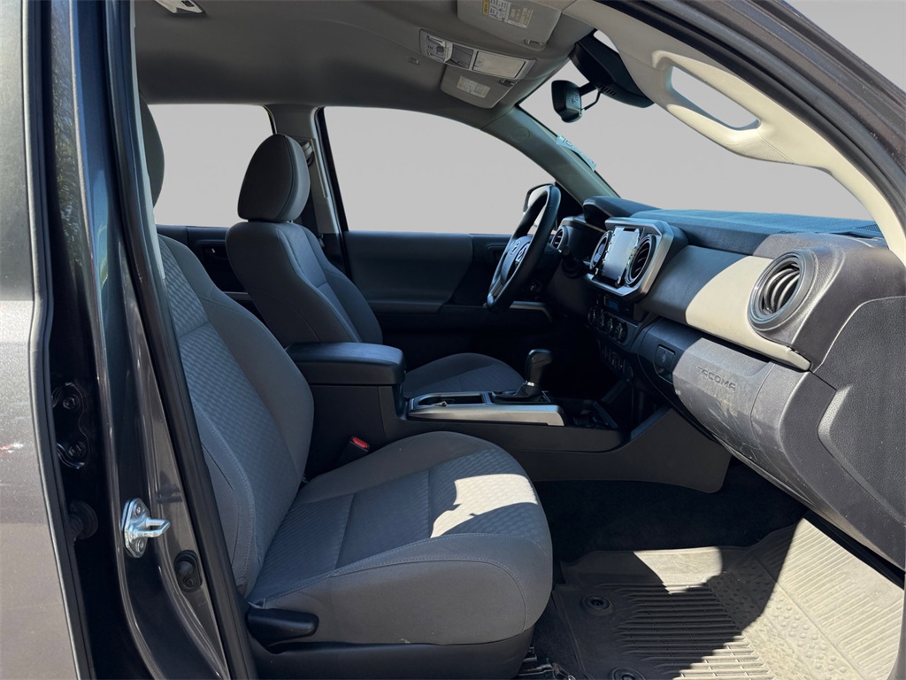 2023 Toyota Tacoma SR5 photo 19