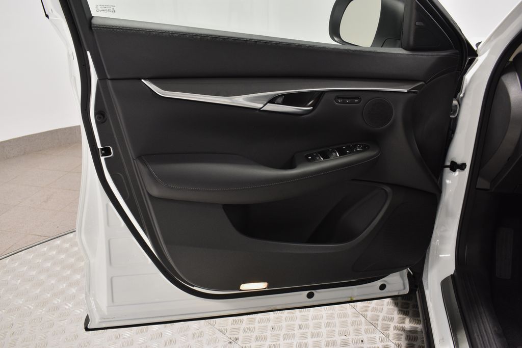 2025 Infiniti QX50 Luxe AWD photo 10
