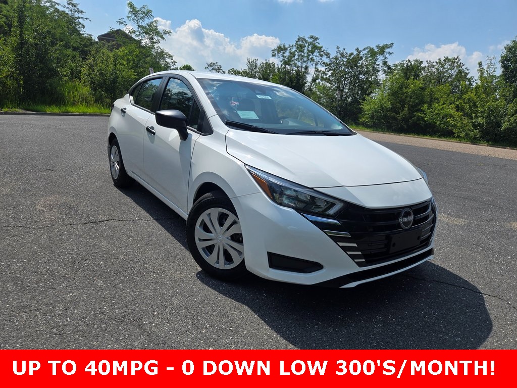 2025 Nissan Versa Sedan S's photo