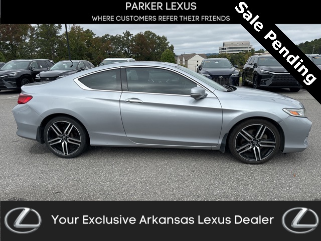 2016 Honda Accord Touring's photo