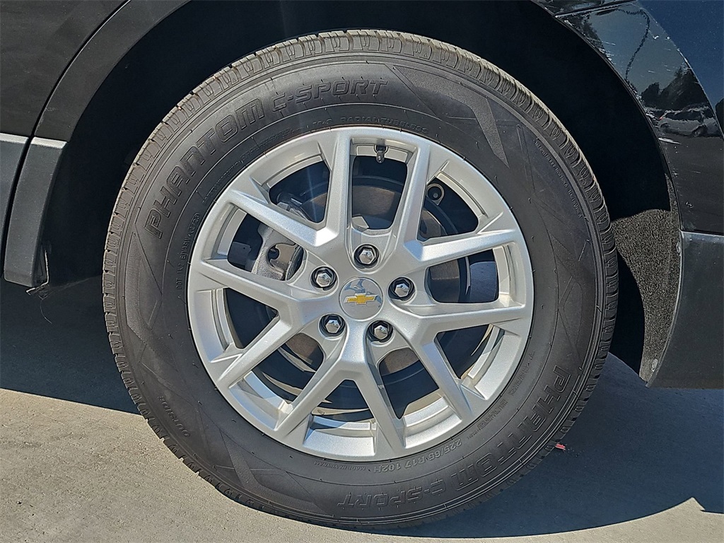 2022 Chevrolet Equinox LS photo 41