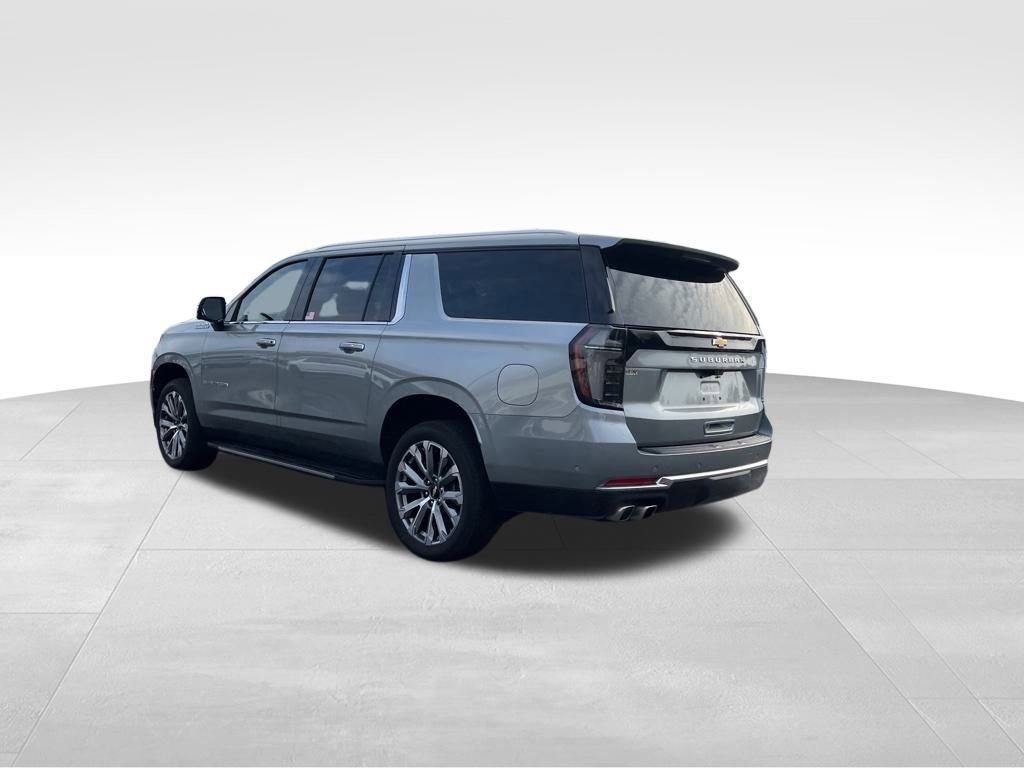 2025 Chevrolet Suburban High Country photo 2