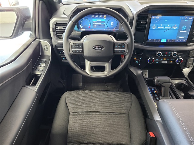 2025 Ford F-150 XLT photo 22