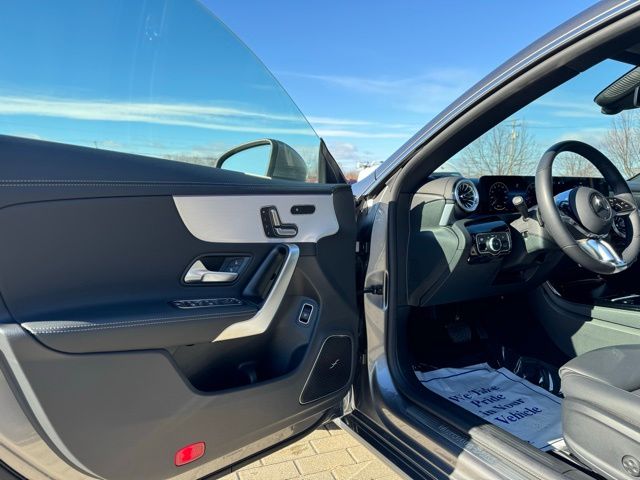 2024 Mercedes Benz CLA 250 photo 11