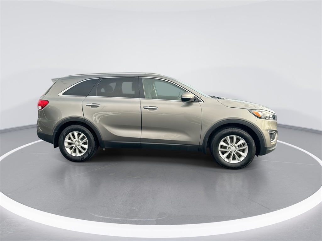 2016 Kia Sorento LX photo 9