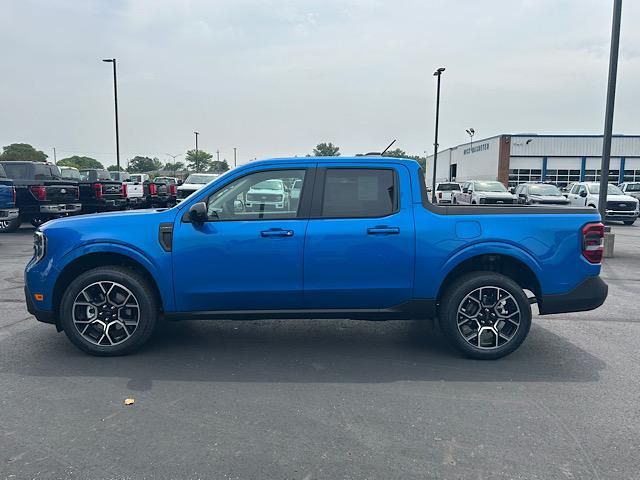 2025 Ford Maverick Lariat photo 3