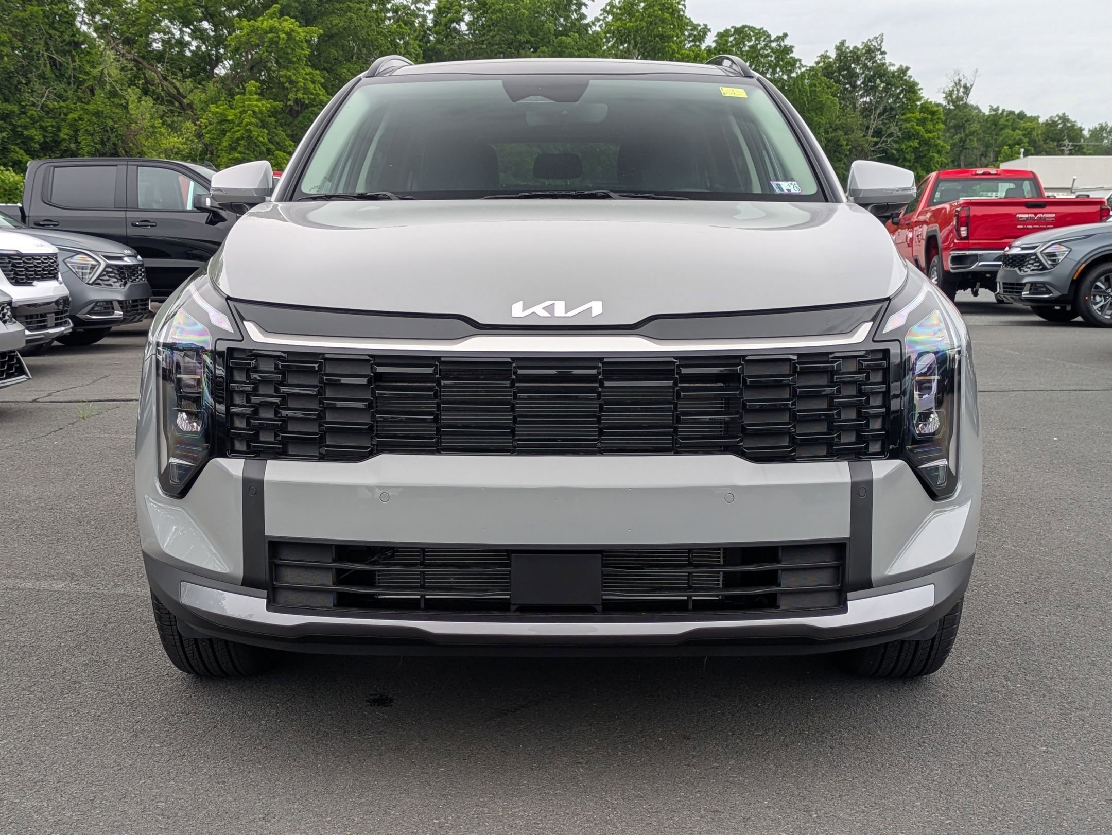 2026 Kia Sportage EX photo 2