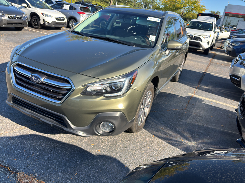 2018 Subaru Outback Touring photo 3