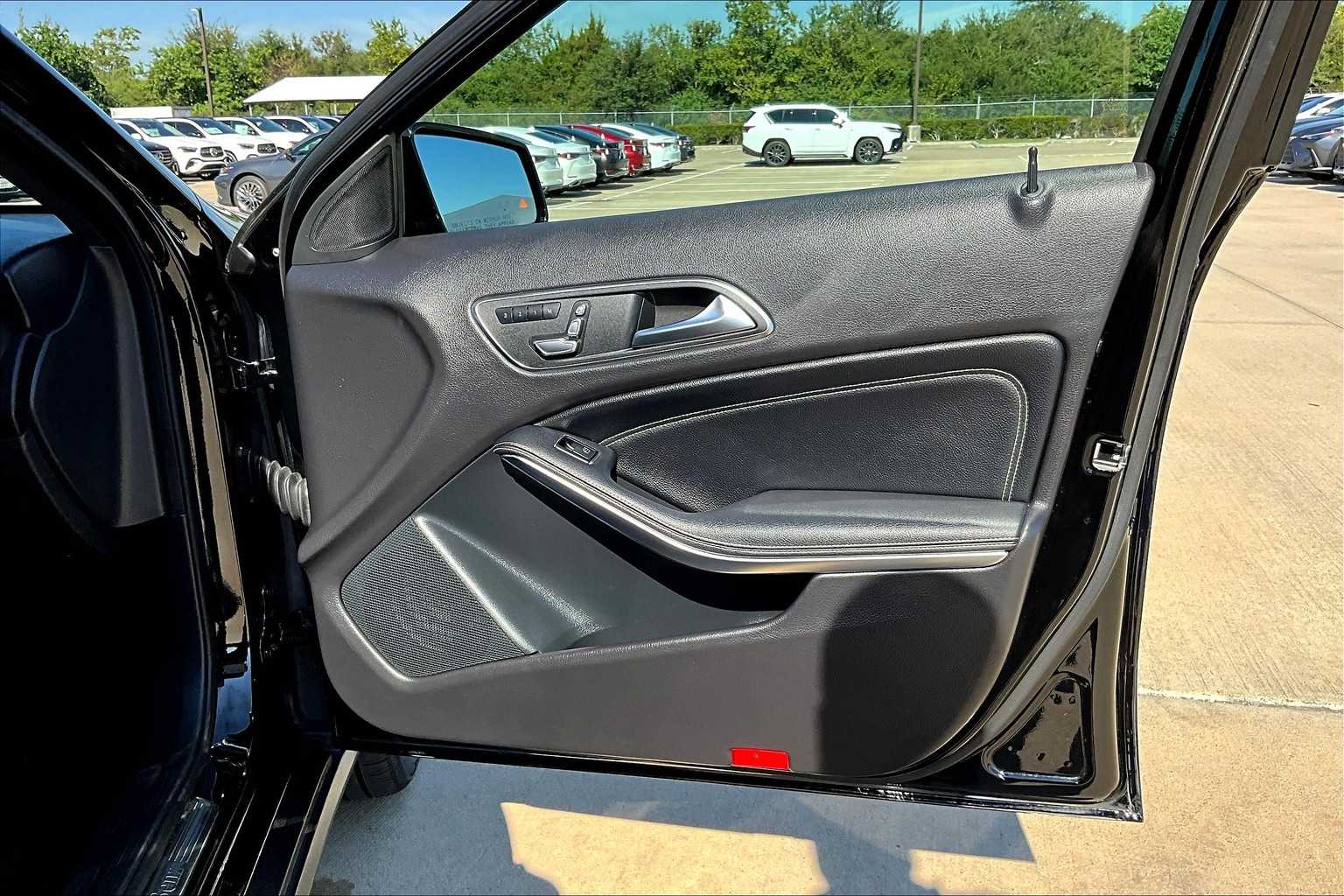 2019 Mercedes Benz GLA 250 photo 20
