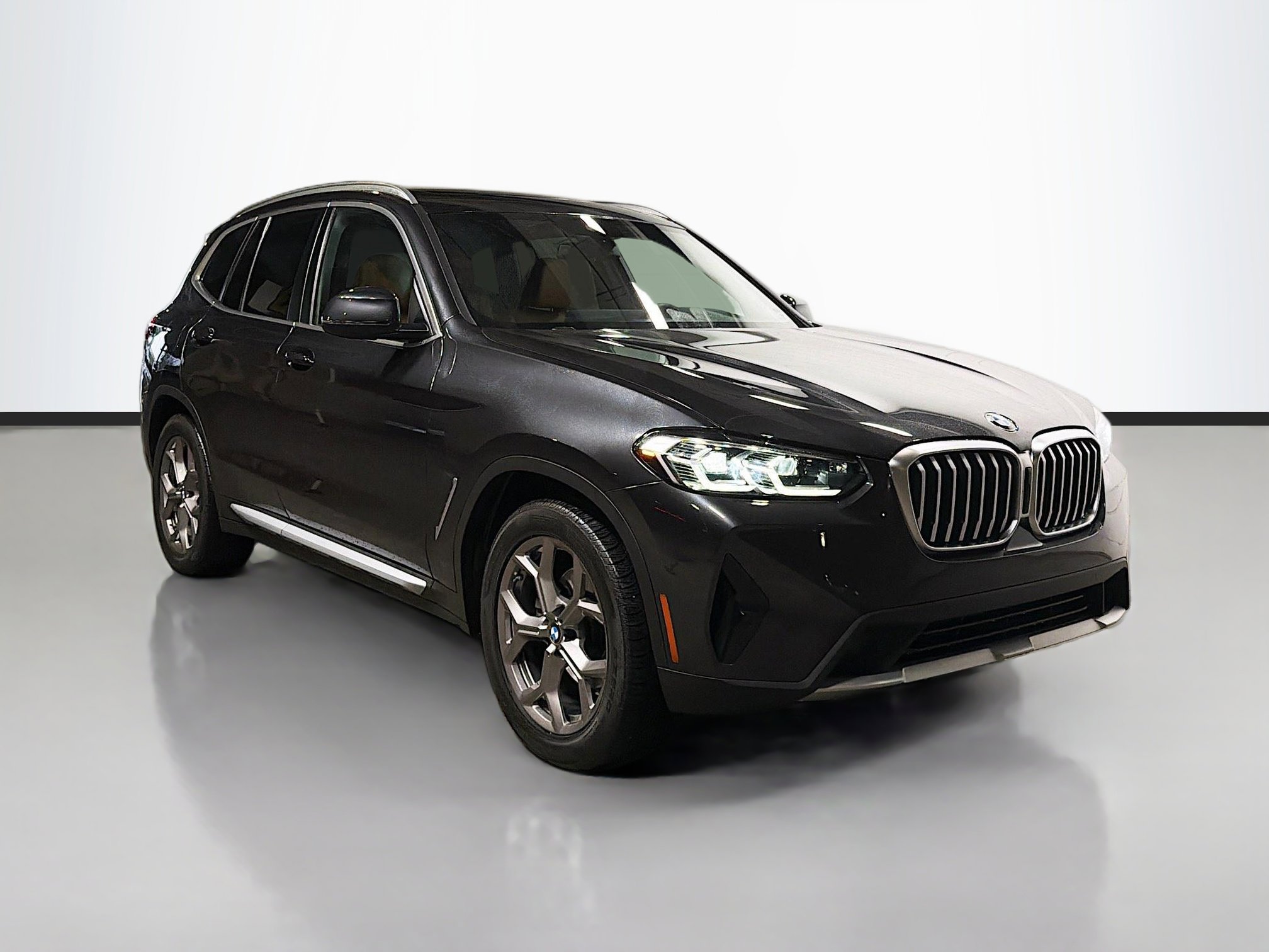 2022 BMW X3 30i's photo