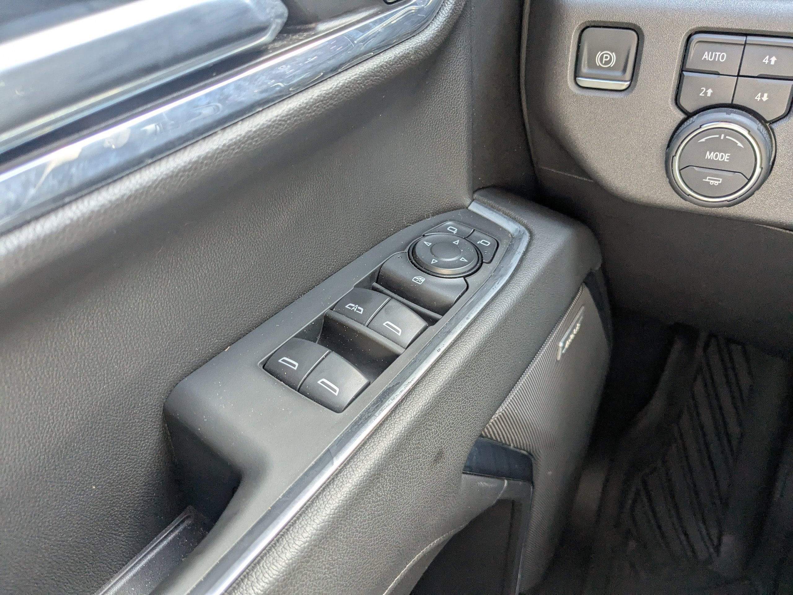 2024 Chevrolet Silverado 1500 LT Trail Boss photo 24