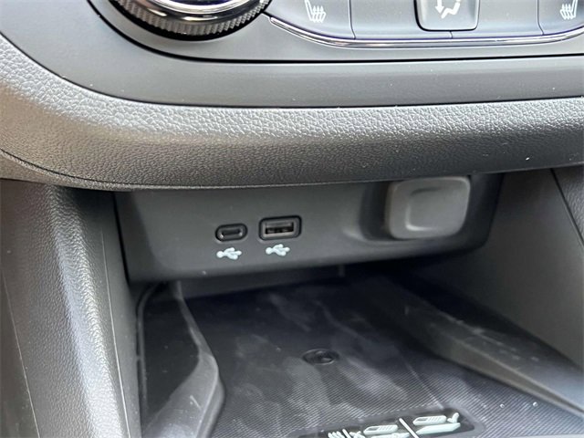 2025 Buick Envista Preferred photo 21