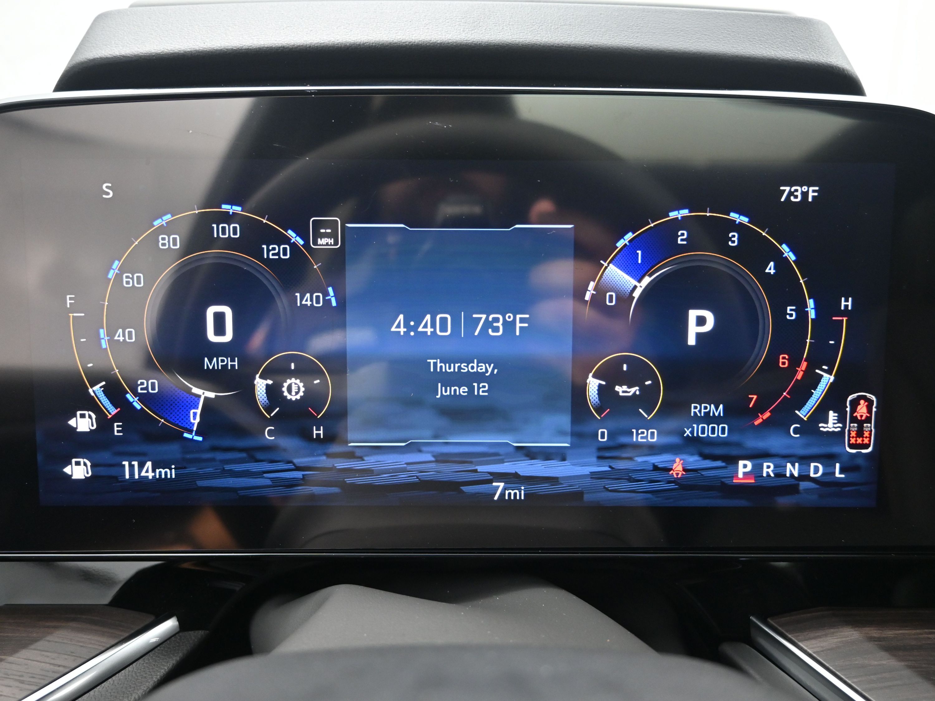 2025 Chevrolet Tahoe Premier photo 2