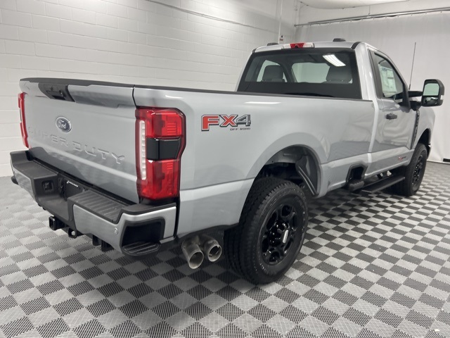 2023 Ford F-350 XL photo 6