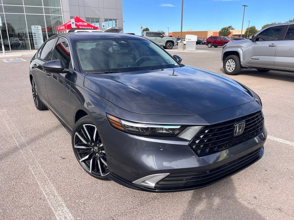 2024 Honda Accord Hybrid Touring photo 4